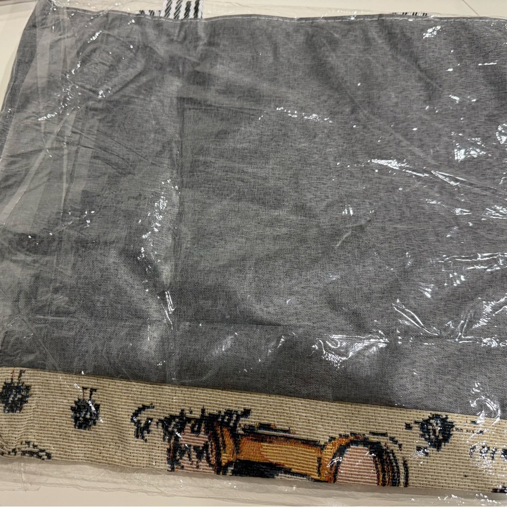 Labubu Tote Bag - Picture 2 of 2